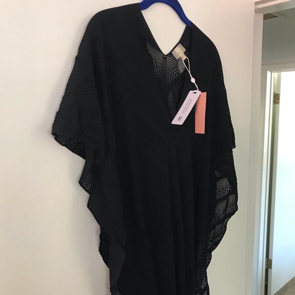 NWT PilyQ Black Posh Riviera Poncho M/L - Picture 16 of 16